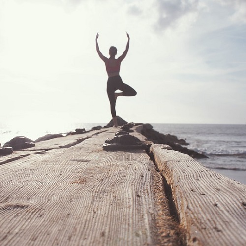 Yoga beach yoga