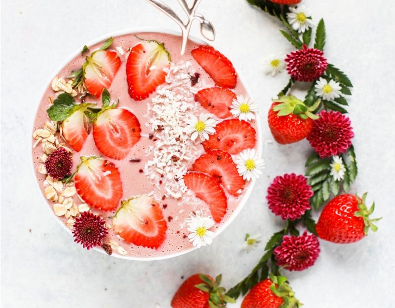 strawberry smoothie bowl