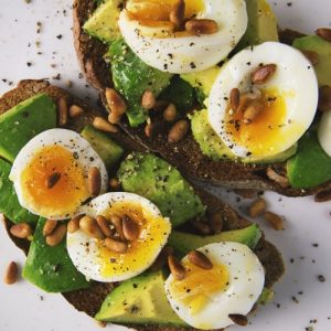 eggs avo toast